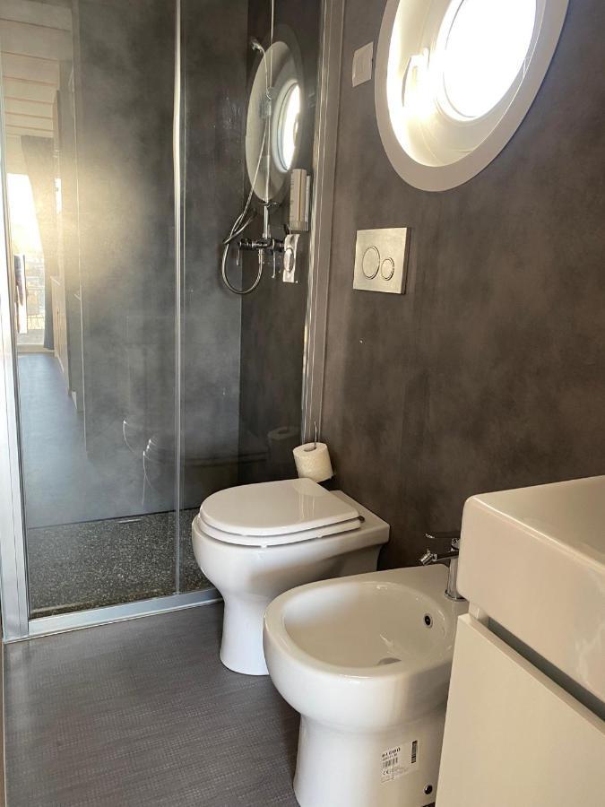 Marina Del Gargano Houseboat Hotel Manfredonia Luaran gambar