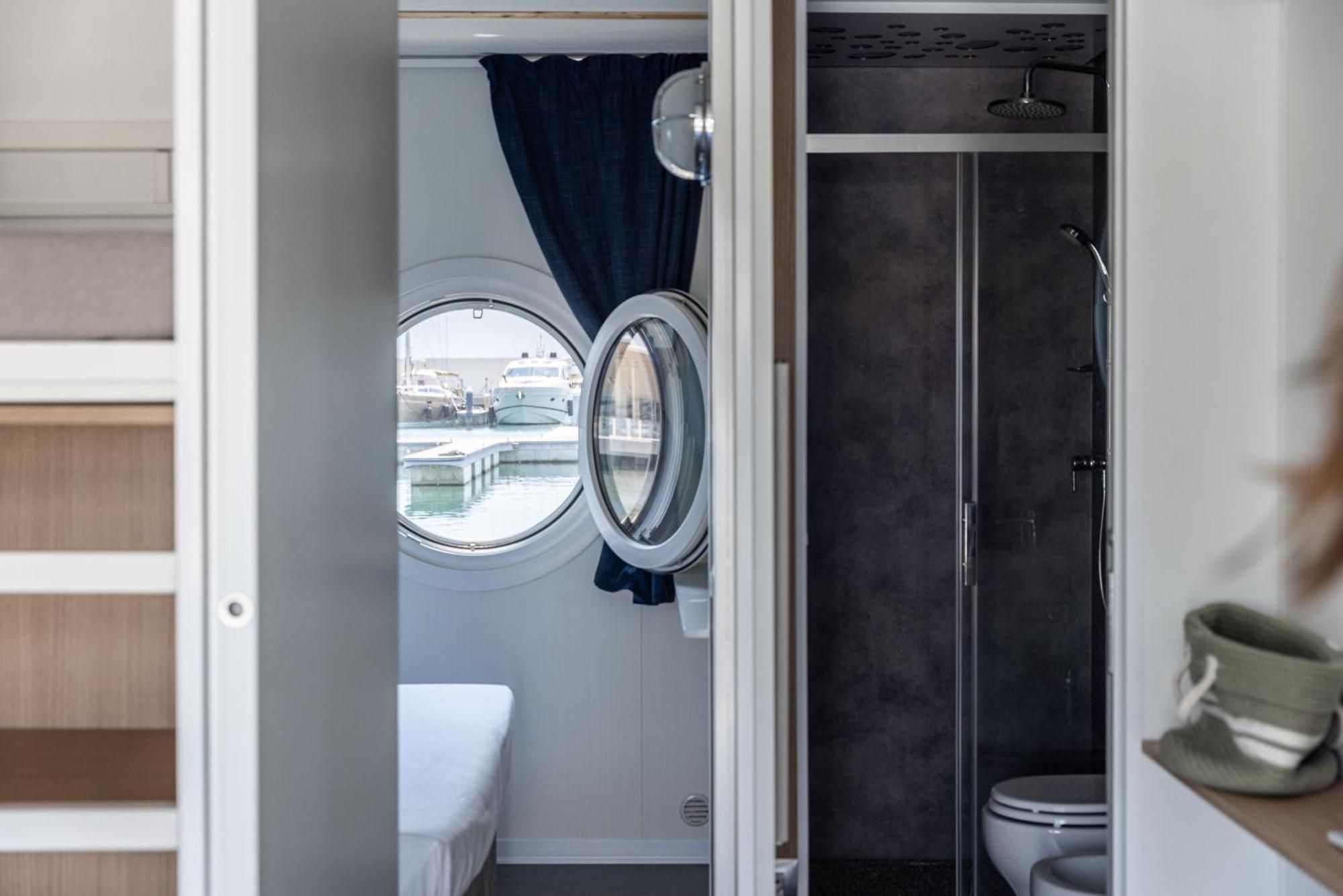 Marina Del Gargano Houseboat Hotel Manfredonia Luaran gambar