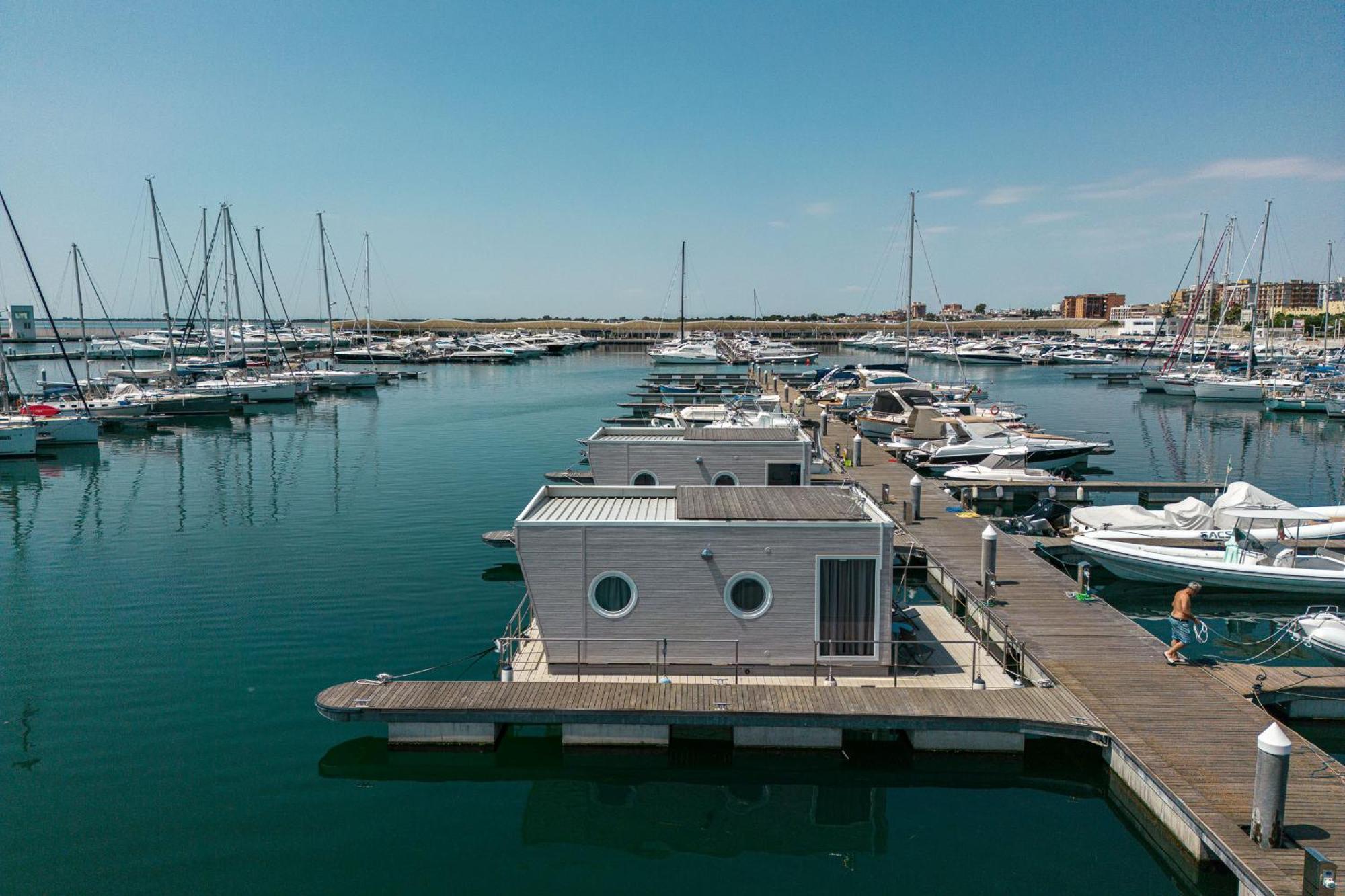Marina Del Gargano Houseboat Hotel Manfredonia Luaran gambar