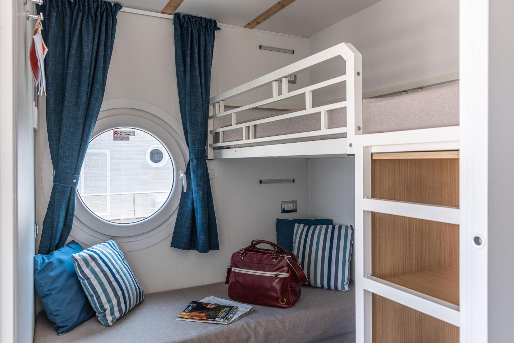 Marina Del Gargano Houseboat Hotel Manfredonia Luaran gambar