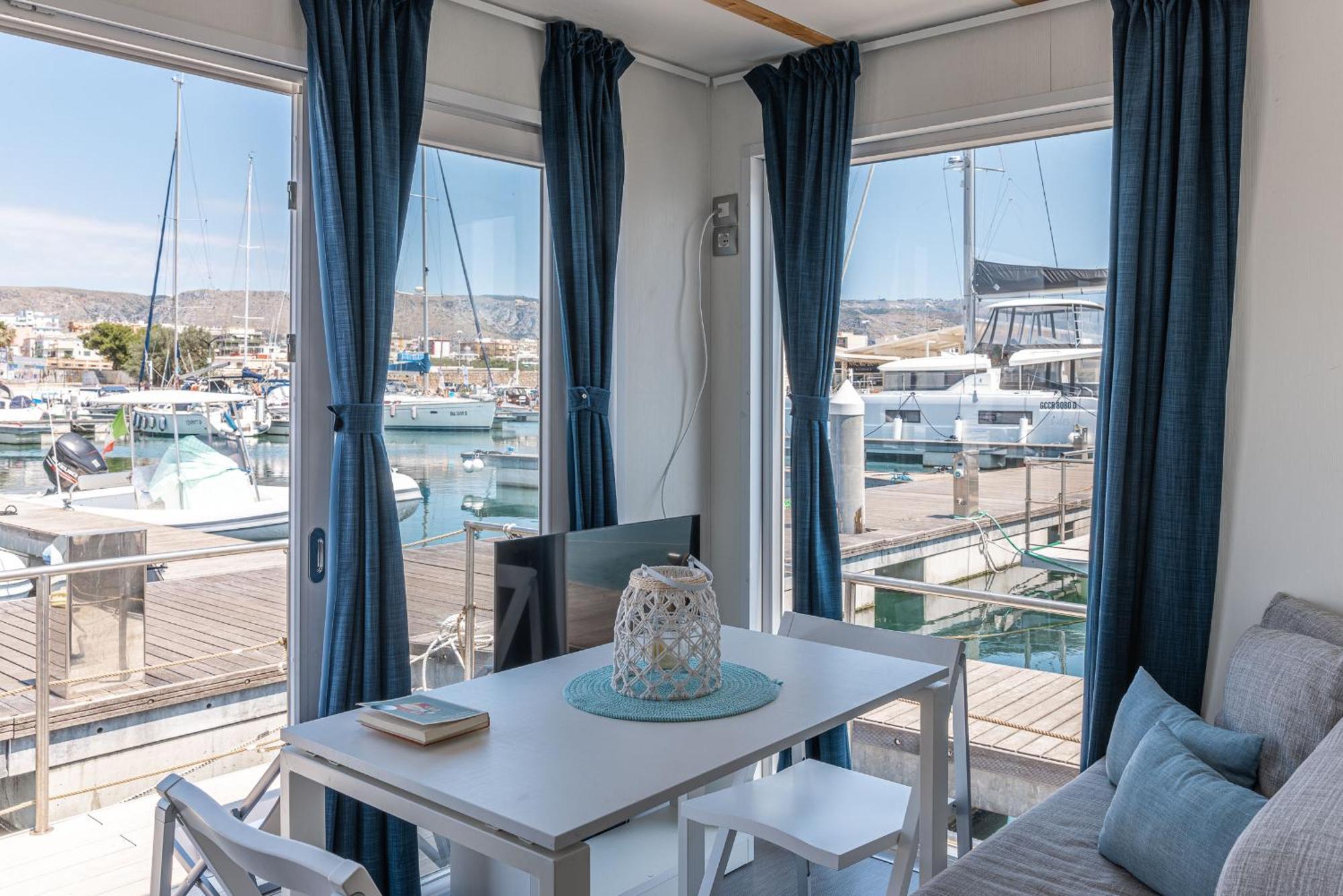 Marina Del Gargano Houseboat Hotel Manfredonia Luaran gambar