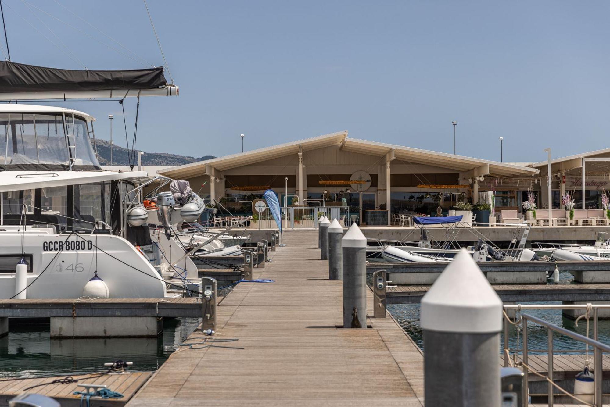 Marina Del Gargano Houseboat Hotel Manfredonia Luaran gambar