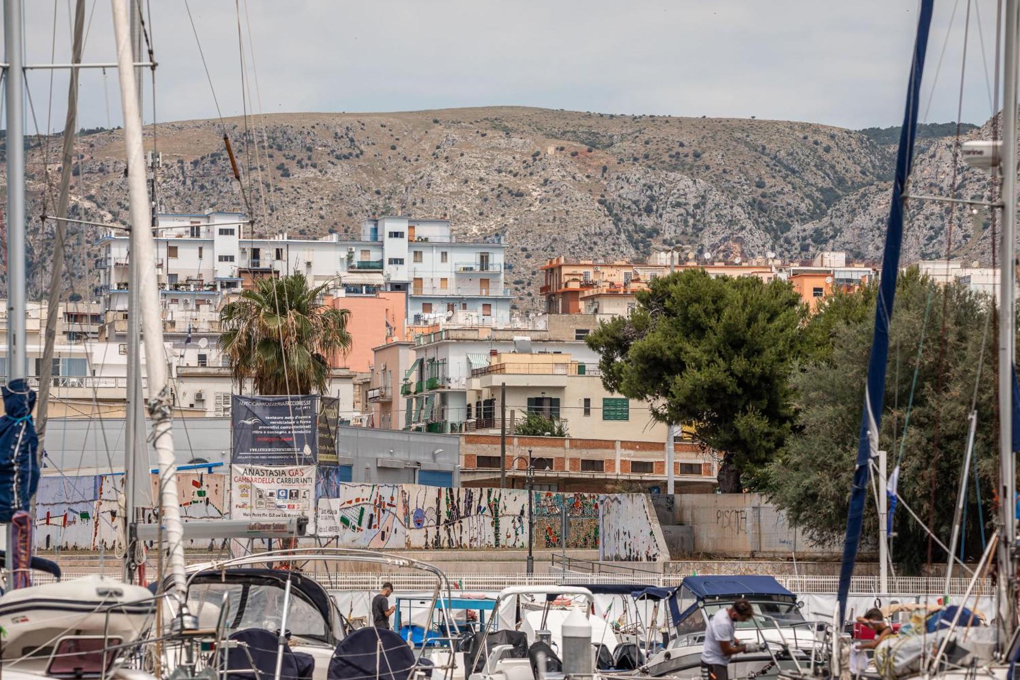 Marina Del Gargano Houseboat Hotel Manfredonia Luaran gambar